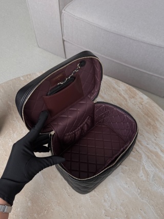 샤넬 25S 베니티백 연금장 블랙 33472 Chanel Bag