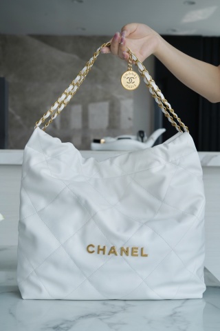 샤넬 가방 화이트 소가죽 39x42x8cm 33964 Chanel Bag