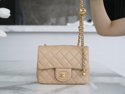 샤넬 호보백 베이지 램스킨 13x18x7cm 34044 Chanel Bag