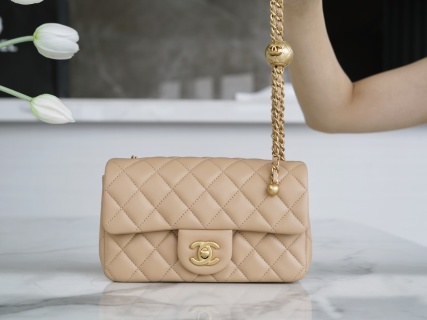 샤넬 가방 베이지 램스킨 13x20x7cm 34045 Chanel Bag