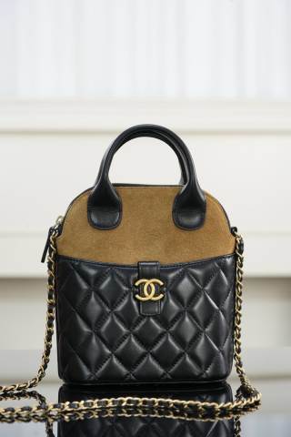 샤넬 체인백 CC로고 스웨이드 18x17x6cm 34261 Chanel Bag