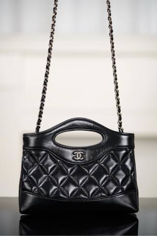 샤넬 25P 크로스백 블랙 금장 램스킨 20.5x17.5x4cm 34264 Chanel Bag