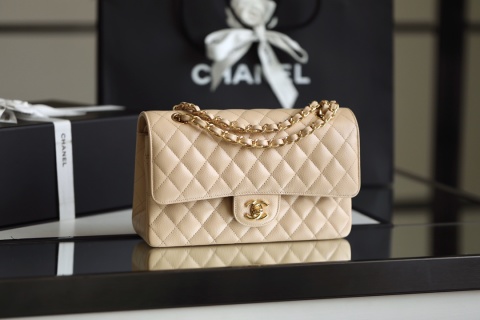 샤넬 미디움 클래식 플랩 소가죽 C-042 15.5x25.5x6.5cm 가방 34338 Chanel Bag