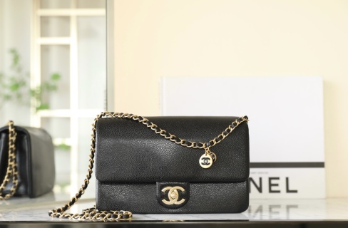 샤넬 미디움 플랩백 블랙 카프스킨 소가죽 15x23x8cm 가방 34389 Chanel Bag