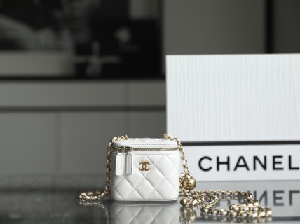 샤넬 미니 코스메틱 박스백 화이트 카프스킨 소가죽 8.5x11x7cm 가방 34411 Chanel Bag
