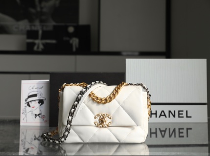 샤넬 스몰 가방 화이트 램스킨 16x26x9cm 34440 Chanel Bag