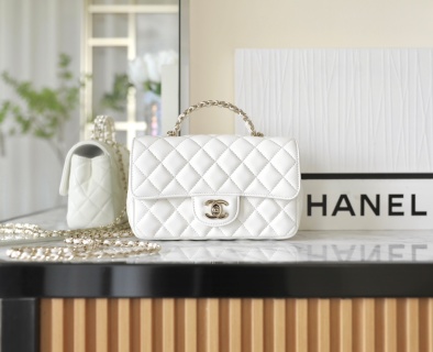샤넬 메티에다르 스몰 클래식 플랩 화이트 램스킨 크리스탈 C-051 20x12x6.5cm 가방 34514 Chanel Bag