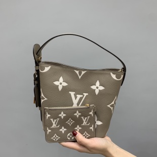 루이비통 M13045 가방 Louis Vuitton Bag