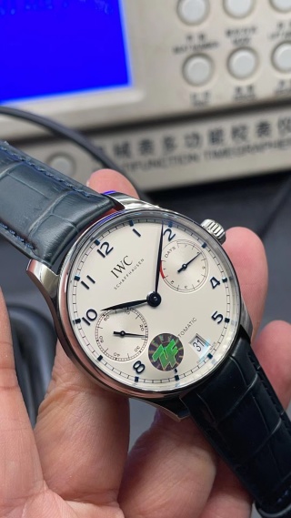 IWC 포르투기저 7 데이즈 파워리저브 시계 42513