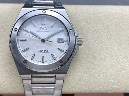 IWC 인제니어 오토매틱 시계