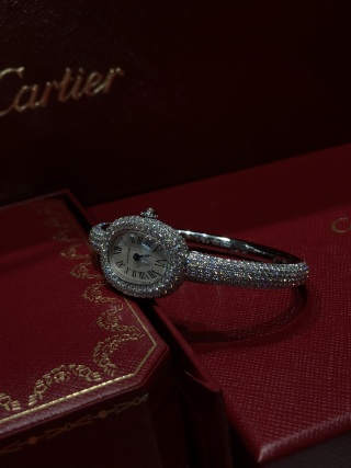 까르띠에 바뇨아르 다이아 레플리카 42671 Cartier