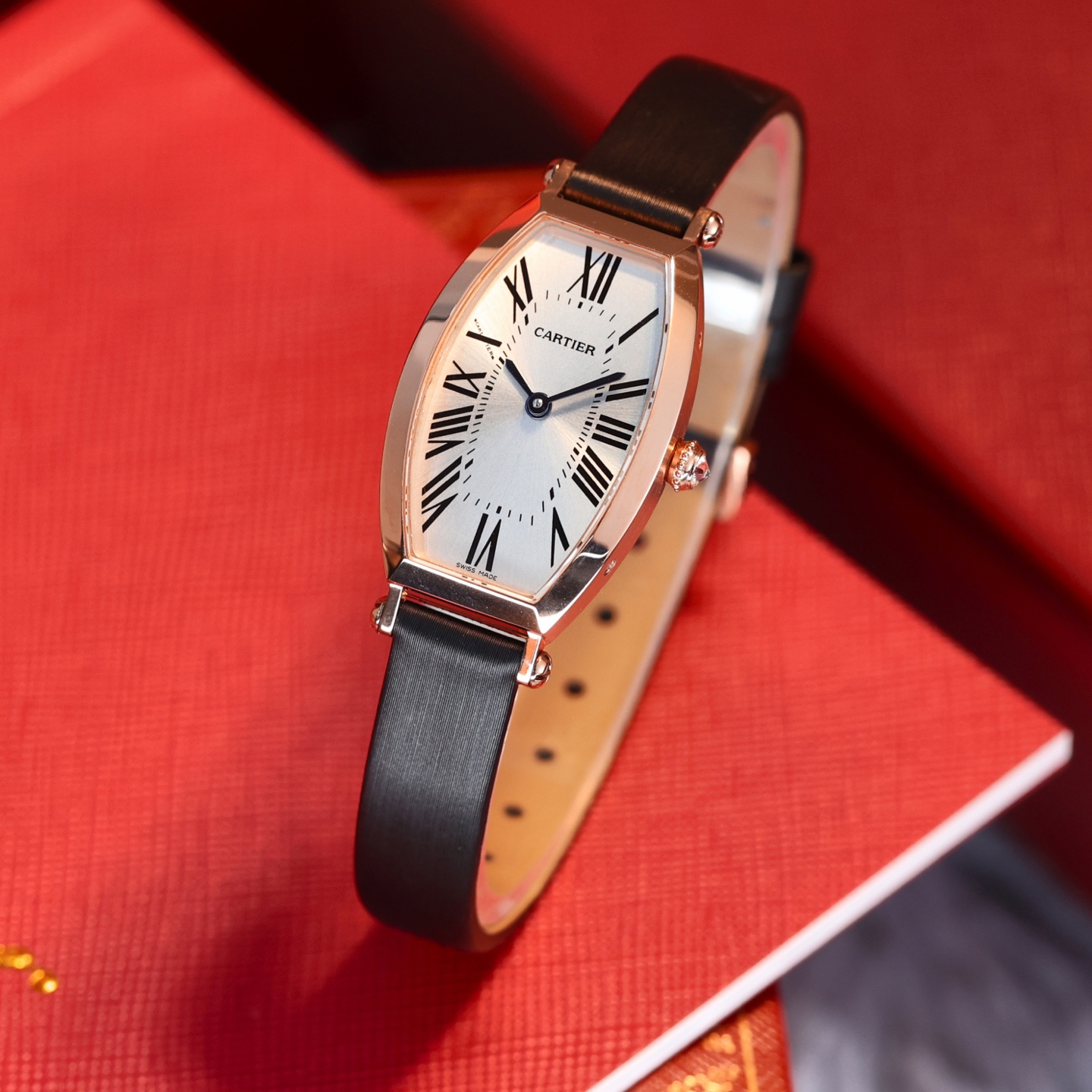 까르띠에 시계 21.5×39.2mm 21.5mm 다이아 블랙 가죽스트랩 레플리카 42704 Cartier