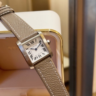 까르띠에 탱크 27mm 32mm 쿼츠 무브먼트 스틸밴드 미디움 레플리카 42817 Cartier