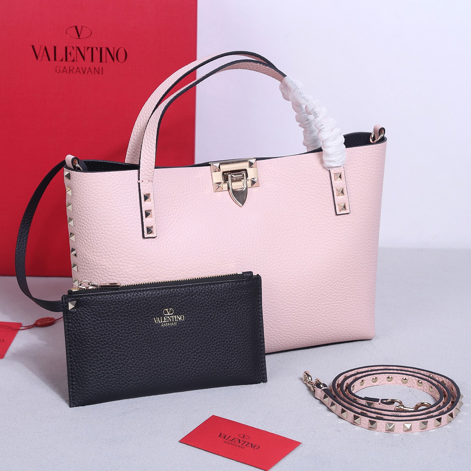 발렌티노 가라바니 락스터드 22042 카프스킨 28x20x8cm 토트백 레플리카 Valentino Bag