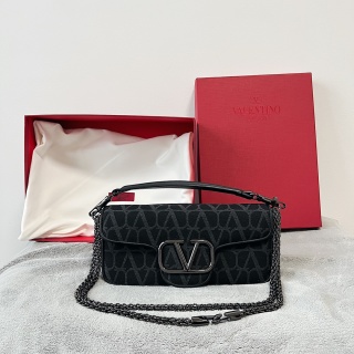 발렌티노 가라바니 로코 V로고 카프스킨 핸드백 레플리카 Valentino Bag