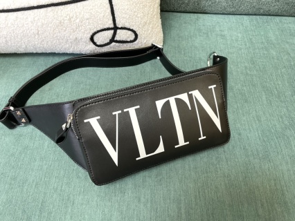 발렌티노 V로고 크로스백 레플리카 Valentino Bag