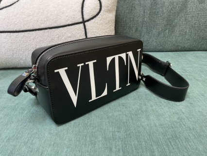발렌티노 V로고 크로스백 레플리카 Valentino Bag
