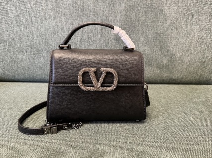 발렌티노 V로고 램스킨 크로스백 레플리카 Valentino Bag