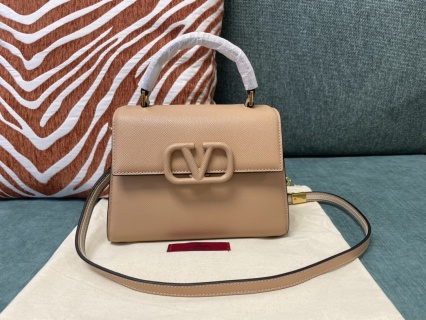 발렌티노 가라바니 V슬링 브리프케이스 레플리카 Valentino Bag