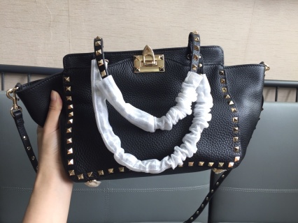 발렌티노 락스터드 1083 토트백 레플리카 Valentino Bag