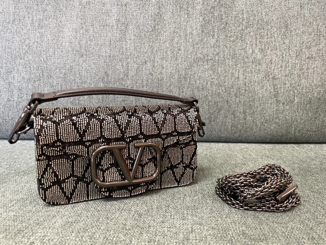 발렌티노 가라바니 미니 로코 V로고 1133 카프스킨 27x13x6cm 크로스백 레플리카 Valentino Bag
