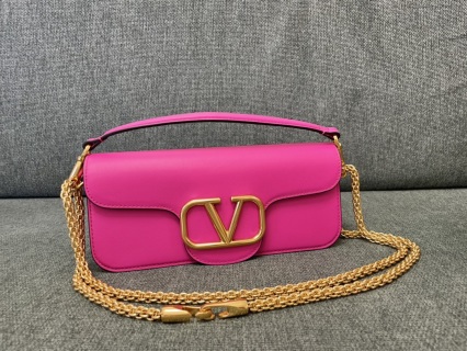 발렌티노 V로고 카프스킨 핸드백 레플리카 Valentino Bag