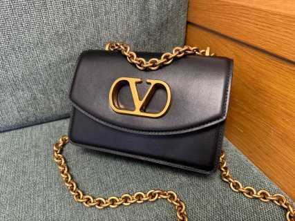 발렌티노 V로고 카프스킨 핸드백 레플리카 Valentino Bag