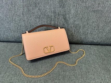 발렌티노 가라바니 V링 카프스킨 WOC 체인백 레플리카 Valentino Bag