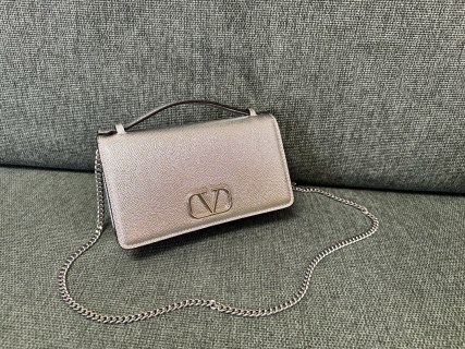 발렌티노 가라바니 V링 카프스킨 WOC 체인백 레플리카 Valentino Bag