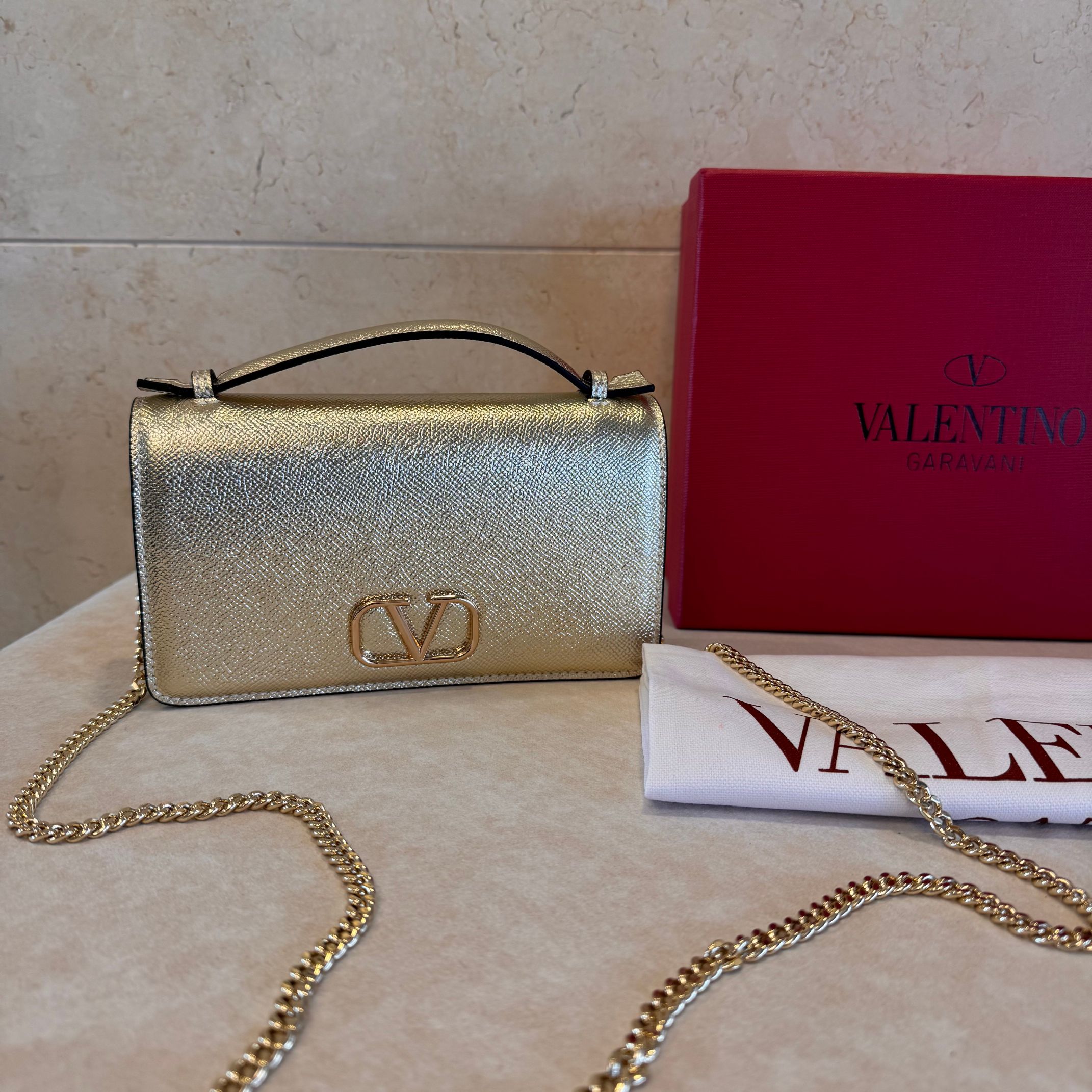 발렌티노 가라바니 V링 2068 카프스킨 19x4x10.5cm WOC 체인백 레플리카 Valentino Bag