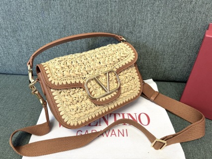 발렌티노 가라바니 올타임 V로고 카프스킨 크로스백 레플리카 Valentino Bag