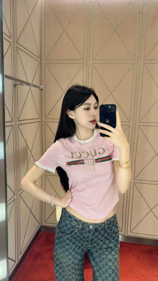 구찌 여성 2026SS 프린트 프릴 크루넥 반팔 티셔츠 레플리카 45091 Gucci Women T Shirt
