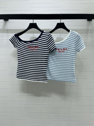 프라다 여성 2026SS 로고 자수 스트라이프 슬림핏 반팔 니트 레플리카 45130 Prada Women T Shirt