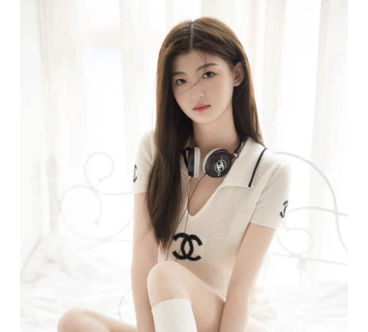 샤넬 여성 더블C 브이넥 캐시미어 카라 반팔 티셔츠 레플리카 45417 Chanel Women T Shirt