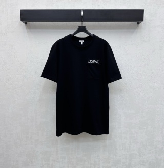 로에베 여성 2026SS 로고 자수 포켓 오버핏 크루넥 반팔 티셔츠 레플리카 45516 Loewe Women T Shirt