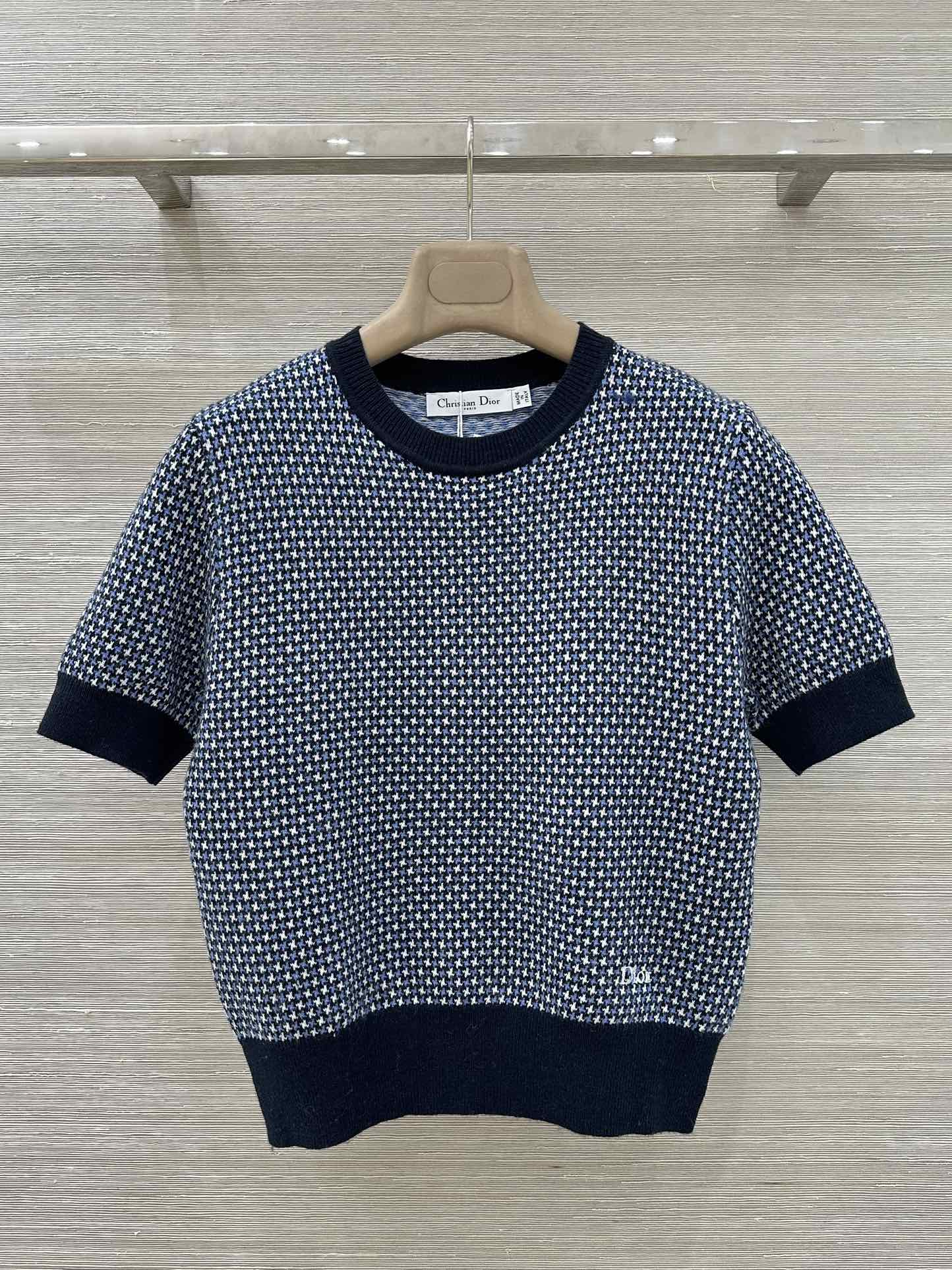 디올 여성 2026SS 자수 체크 반팔 니트 레플리카 45635 Dior Women T Shirt