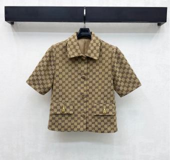 구찌 여성 2026SS 포켓 슬림핏 카라 반팔 티셔츠 레플리카 45673 Gucci Women T Shirt