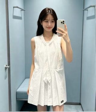 미우미우 여성 2026SS 로고 플리츠 셔츠 원피스 레플리카 45785 Miu Miu Women Dress