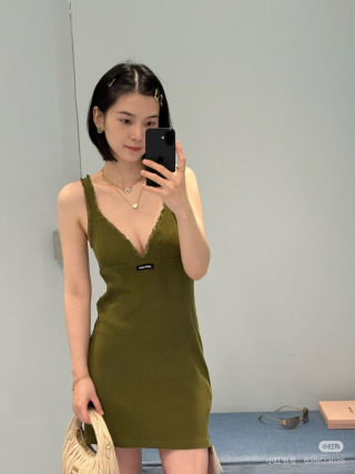 미우미우 여성 그린 레이스 로고 브이넥 원피스 레플리카 45836 Miu Miu Women Dress