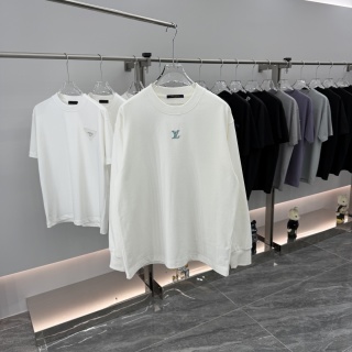 루이비통 명품 로고 라운드넥 오버핏 블랙 긴팔 셔츠 여성의류 레플리카 46260 Louis Vuitton Women Long Sleeve