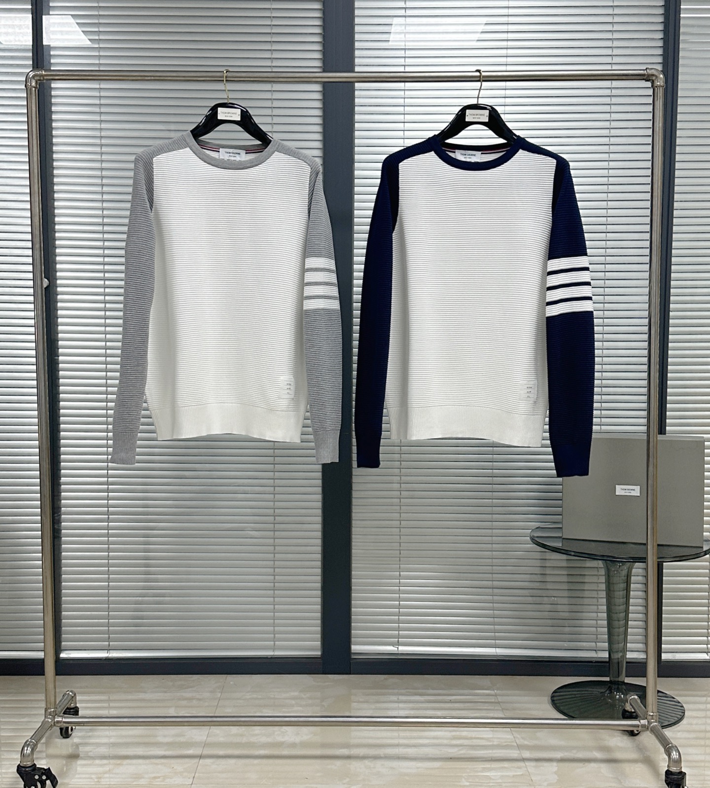 톰브라운 명품 라운드넥 그레이 긴팔 니트 여성의류 레플리카 46323 Thom Browne Women Long Sleeve