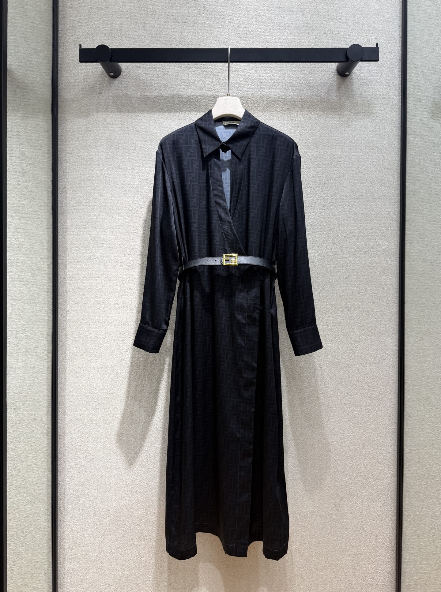 펜디 여성 2026SS 실크 로고 프린트 벨트 긴팔 셔츠 원피스 레플리카 46380 Fendi Women Dress