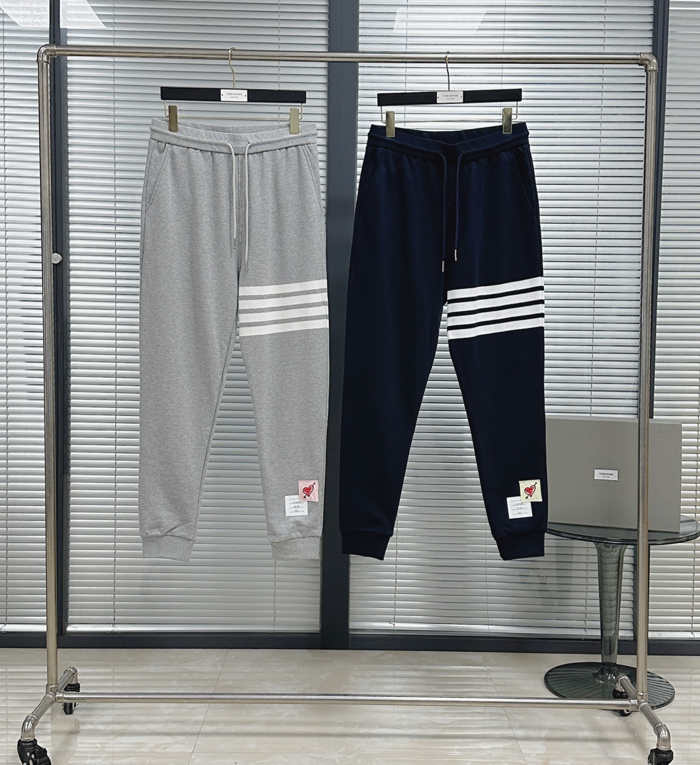 톰브라운 네이비 블루 그레이 브라운 남성 바지 레플리카 46692 Thom Browne