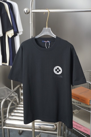 루이비통 남성 반팔 26SS 48800 Louis Vuitton T Shirt