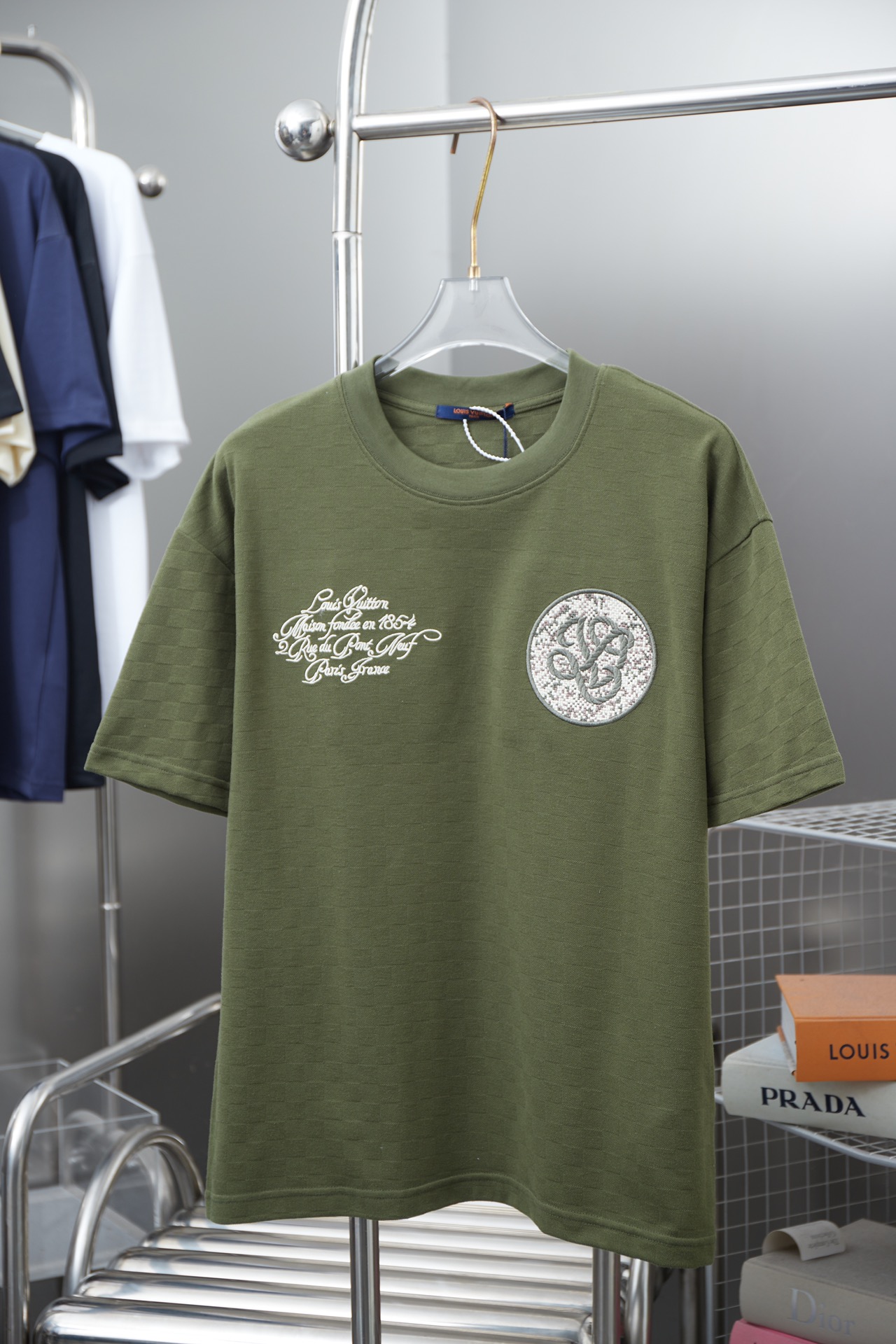 루이비통 남여공용 반팔 26SS 48812 Louis Vuitton T Shirt