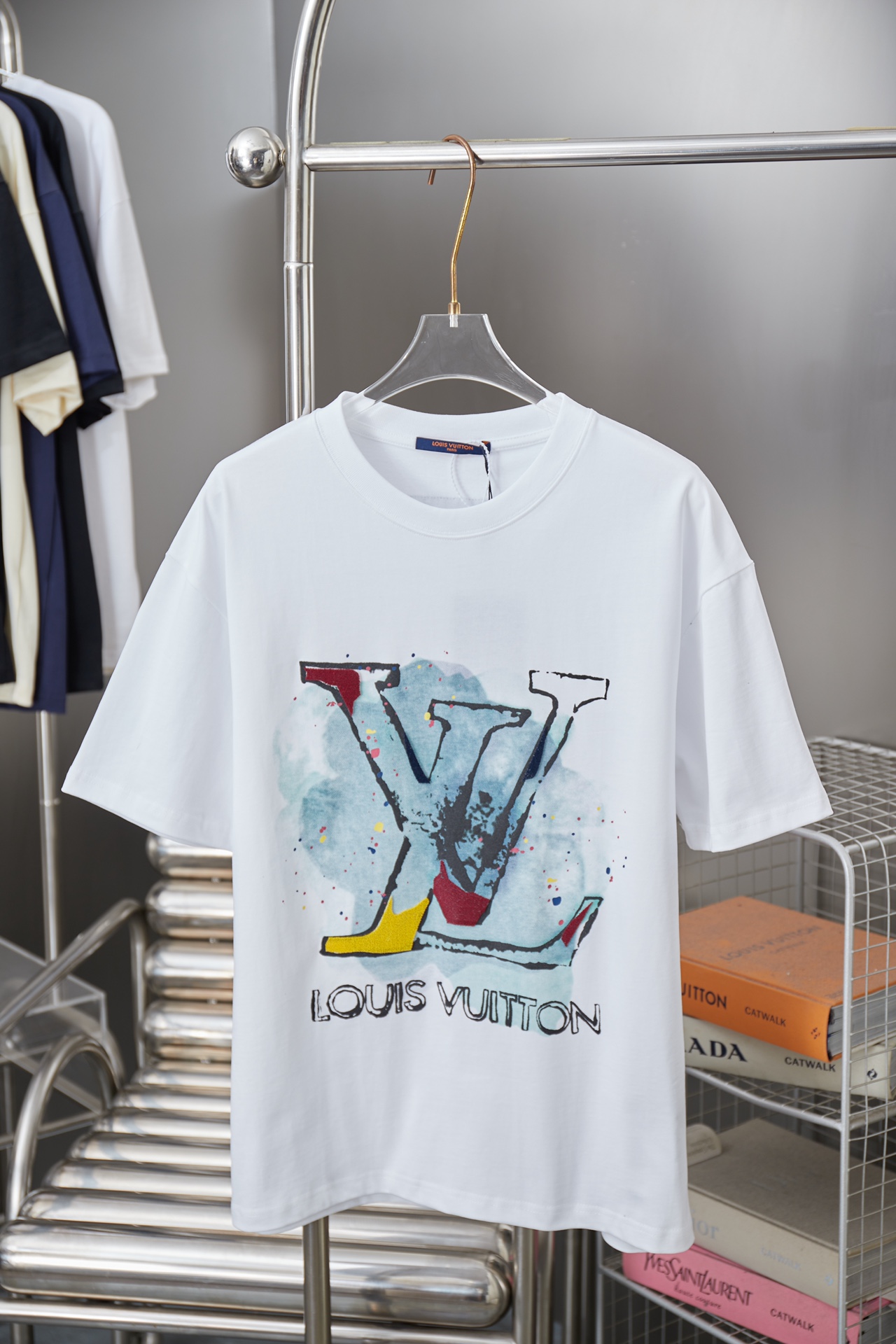 루이비통 남여공용 반팔 26SS 48845 Louis Vuitton T Shirt