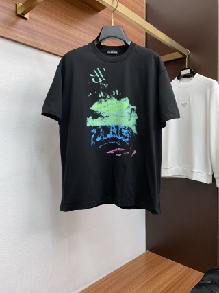 발렌시아가 크루넥 코튼 남성 반팔 티셔츠 49101