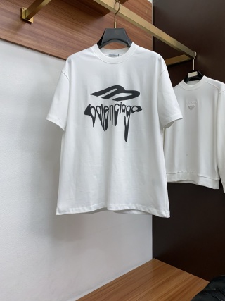 발렌시아가 남성 반팔 49103 Balenciaga T Shirt