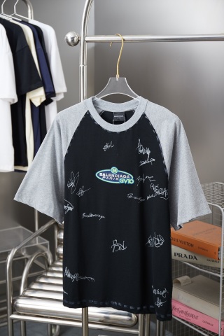 발렌시아가 남성 반팔 26SS 49160 Balenciaga T Shirt