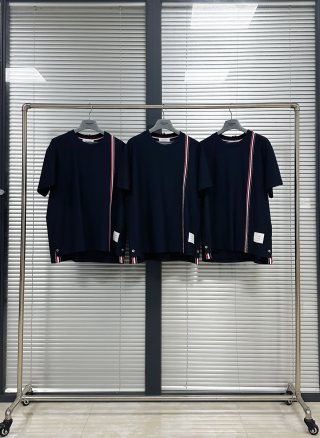 톰브라운 남여공용 반팔 50610 Thom Browne T Shirt